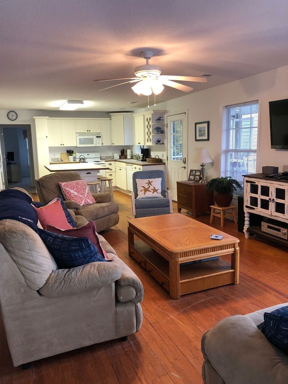 Wonderful family friendly cozy beach cottage