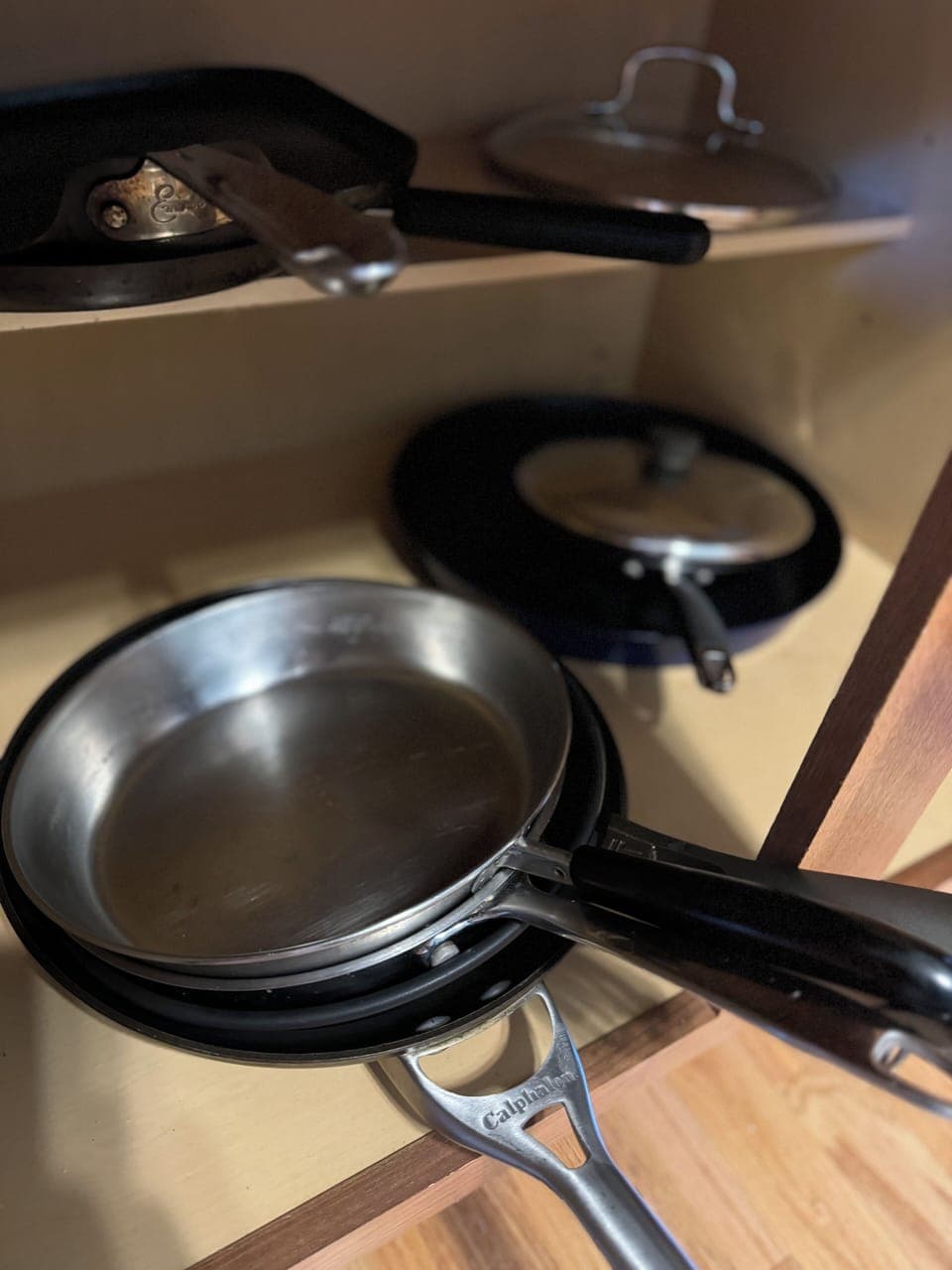 Skillets and Frying Pans 