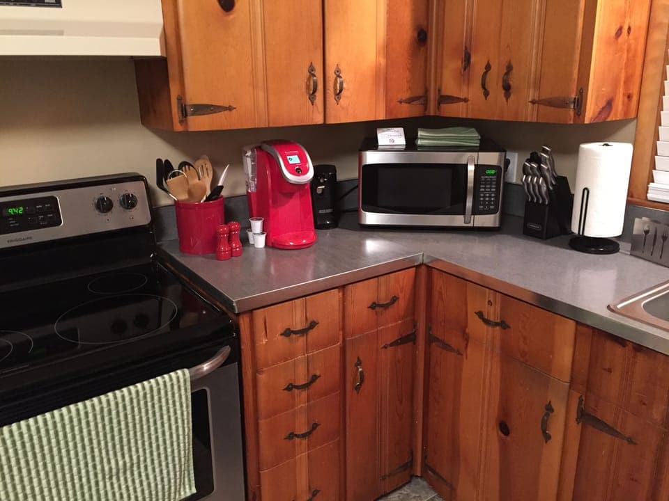 Kitchen amenities. 