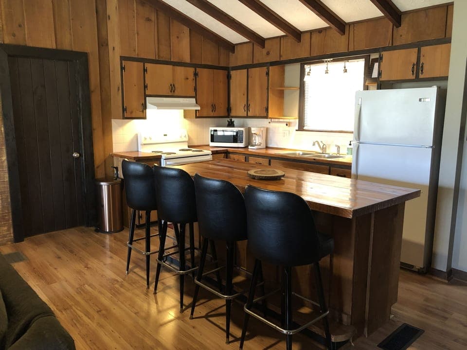 Kitchen with island