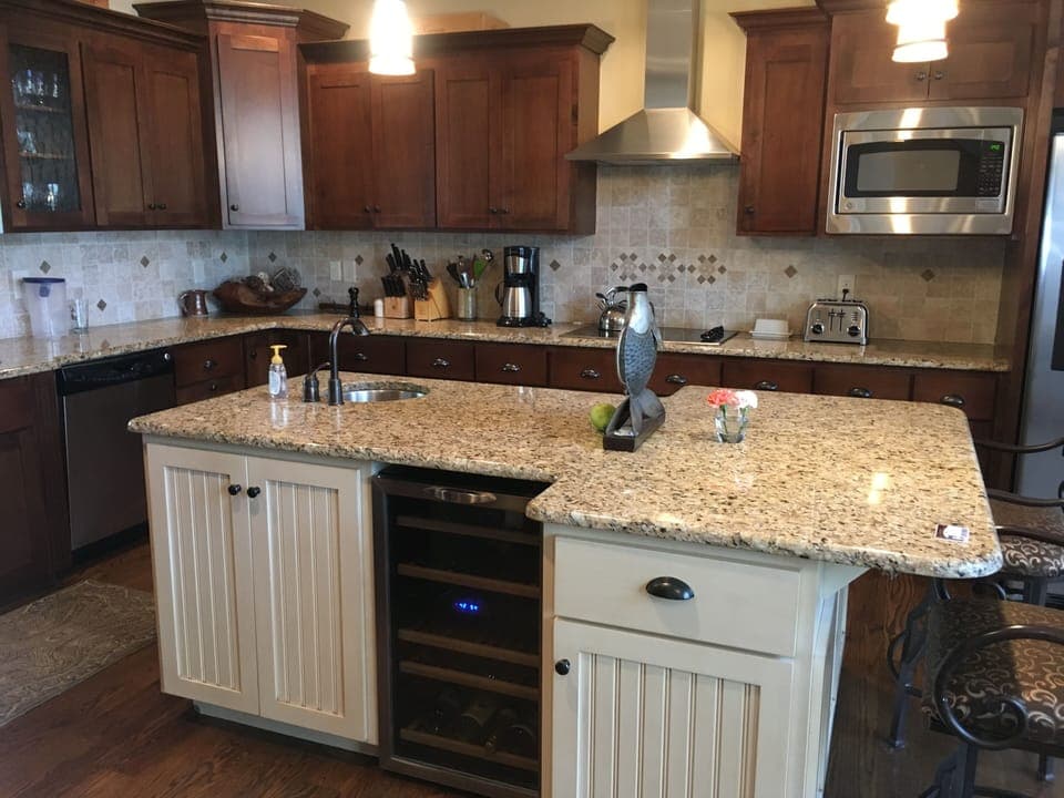 Kitchen, all stainless