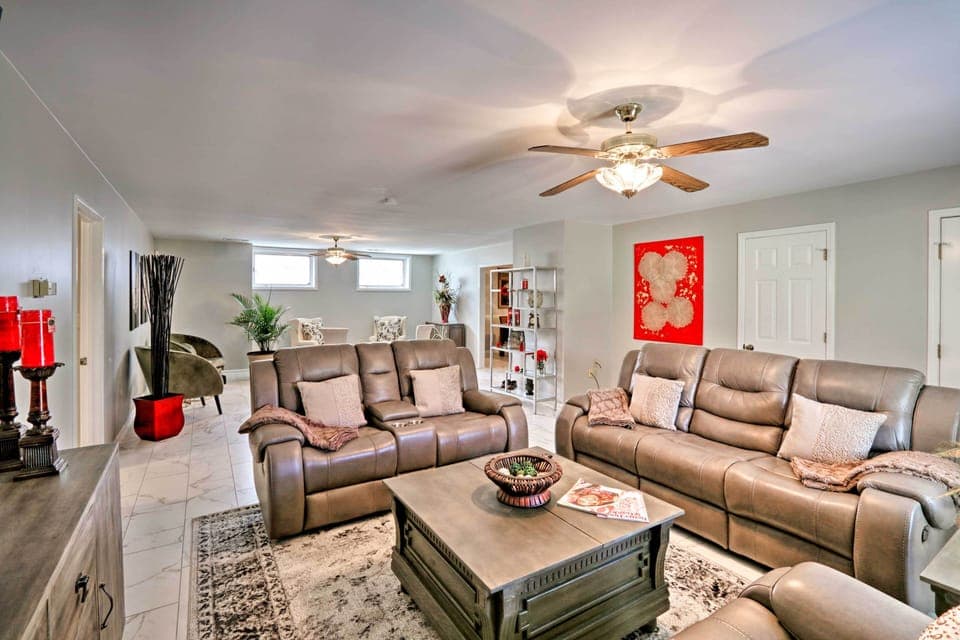 Memphis Vacation Rental | 4BR | 2.5BA | 3,000 Sq Ft | Step-Free Access