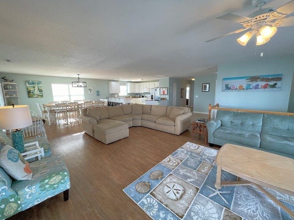 Large and open kitchen, living and dining area.