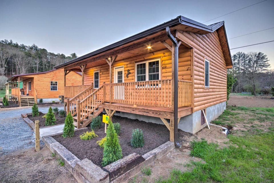 Bryson City Vacation Rental | 1BR | 1BA | 800 Sq Ft | Stairs Required