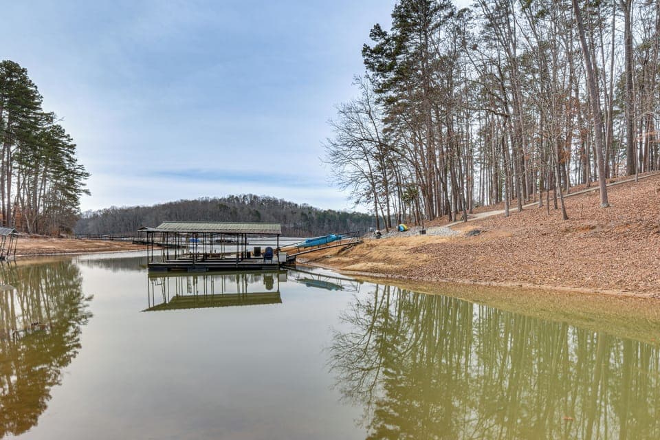 Martin Vacation Rental | 5BR | 2.5BA | 4,500 Sq Ft