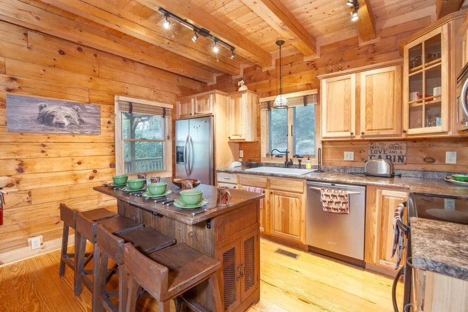 Eat-in Kitchen with Stainless Appliances