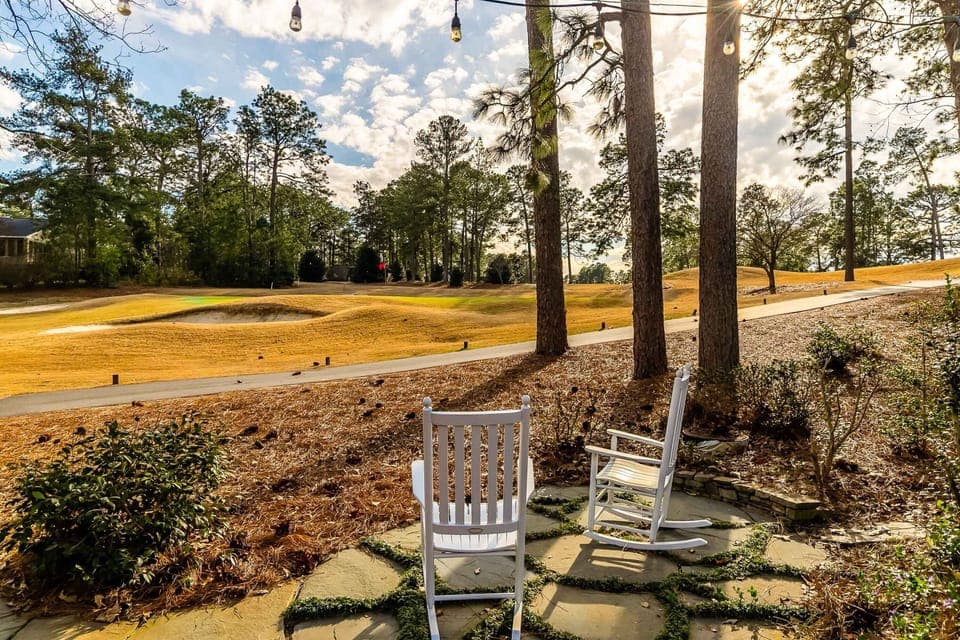 BEAUTIFUL PICTURE OF HOLE #4 GREEN FROM THE BACKYARD!