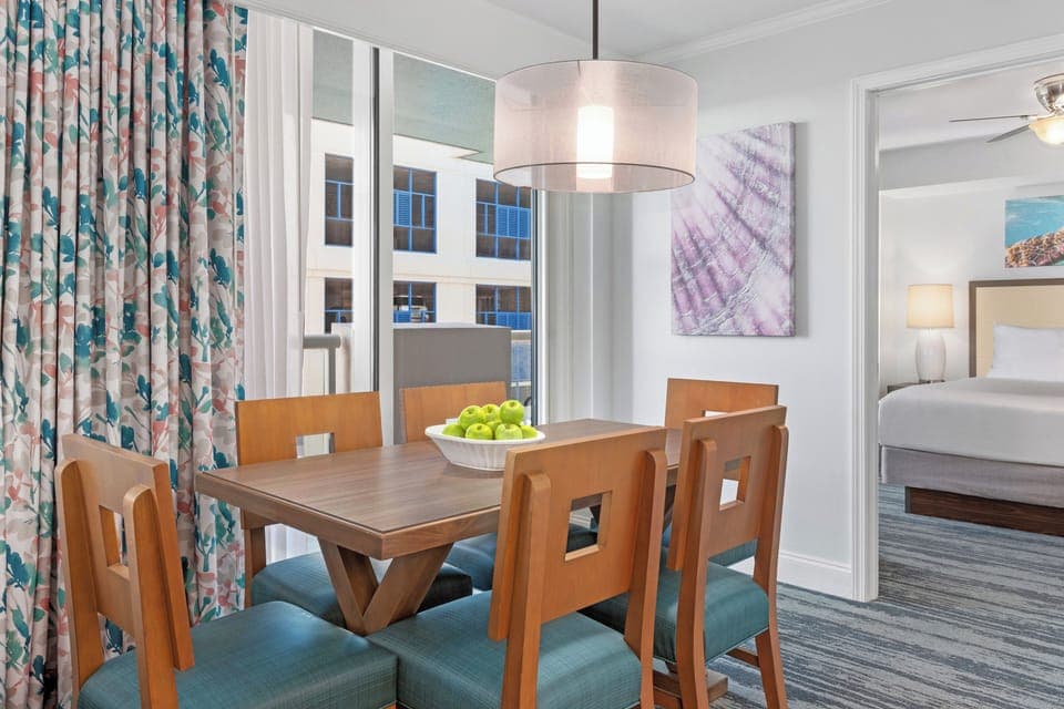 Two-Bedroom-Mobility-Dining-2-Towers-on-the-Grove