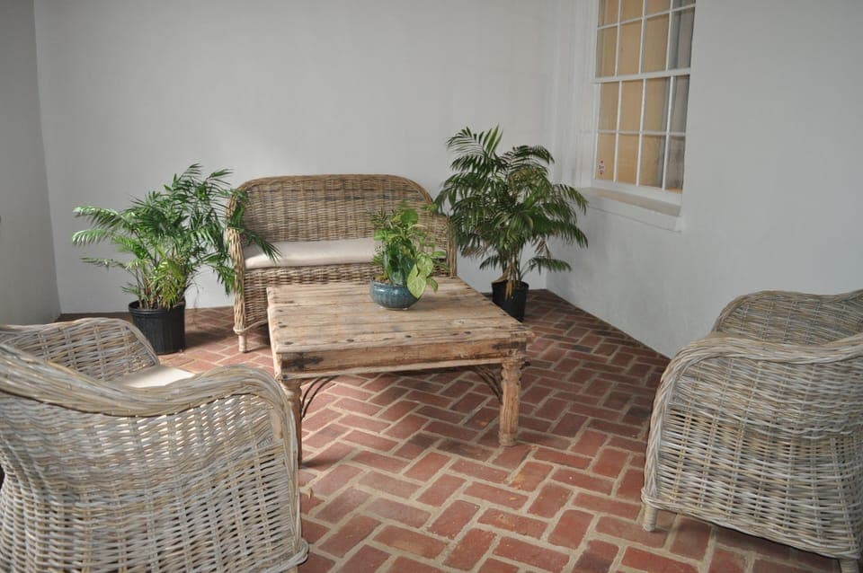 Private Porch Entry
