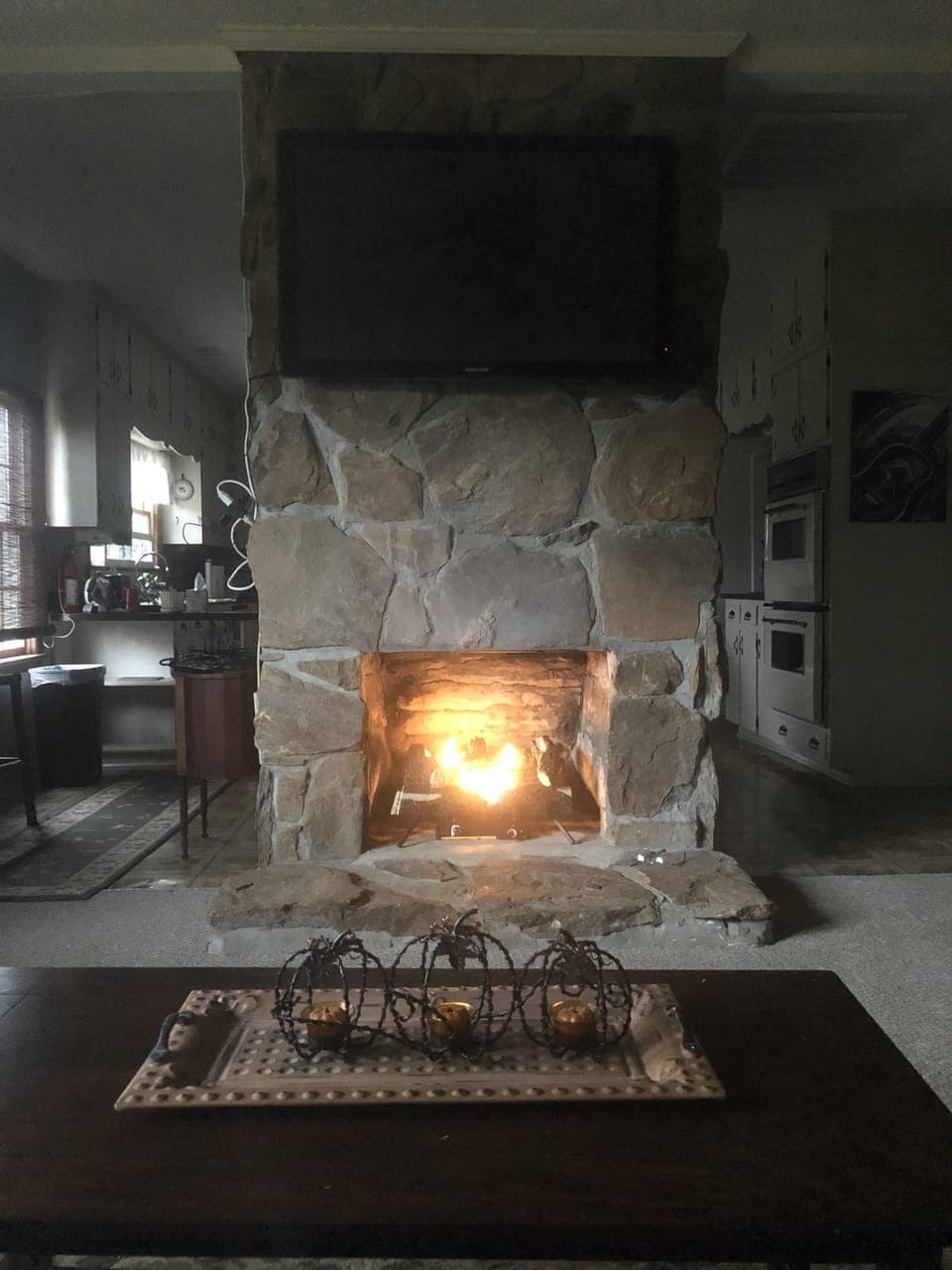 Gas logs on