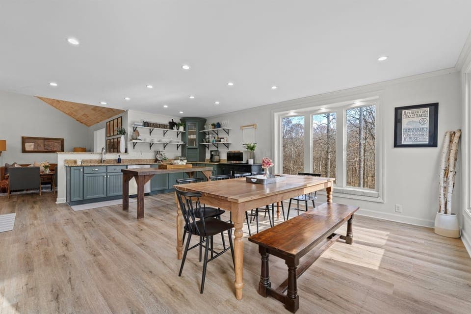 Open dining & kitchen area.