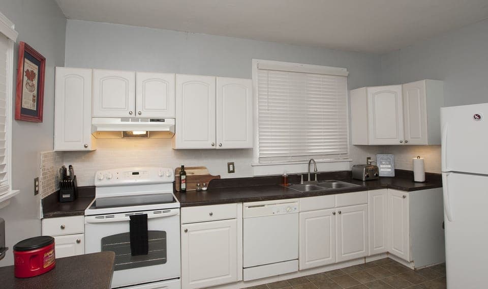Spacious kitchen
