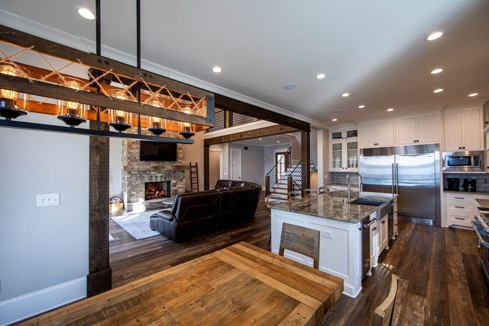 Kitchen Dining Area