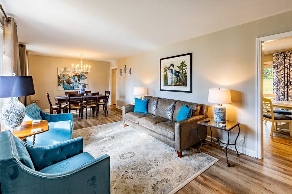 Living room, dining 