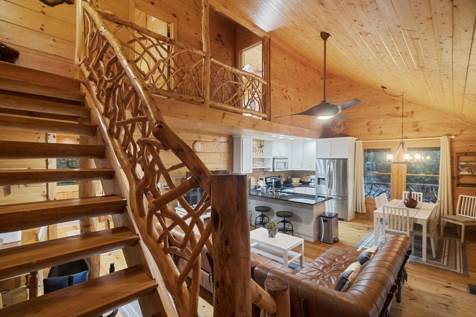 Greatroom/Steps
