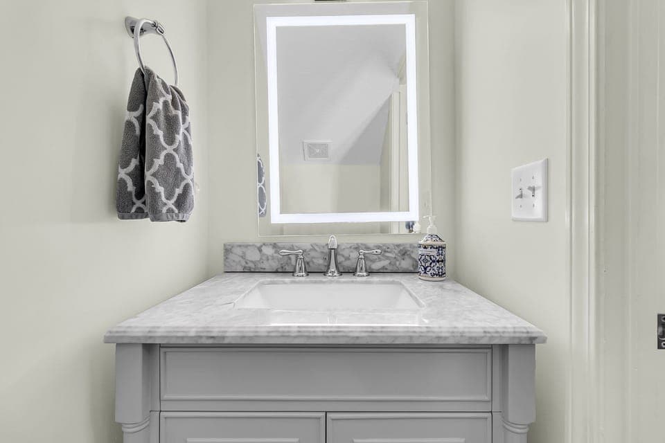 Downstairs half bathroom