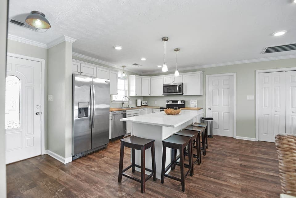 Main Floor Kitchen