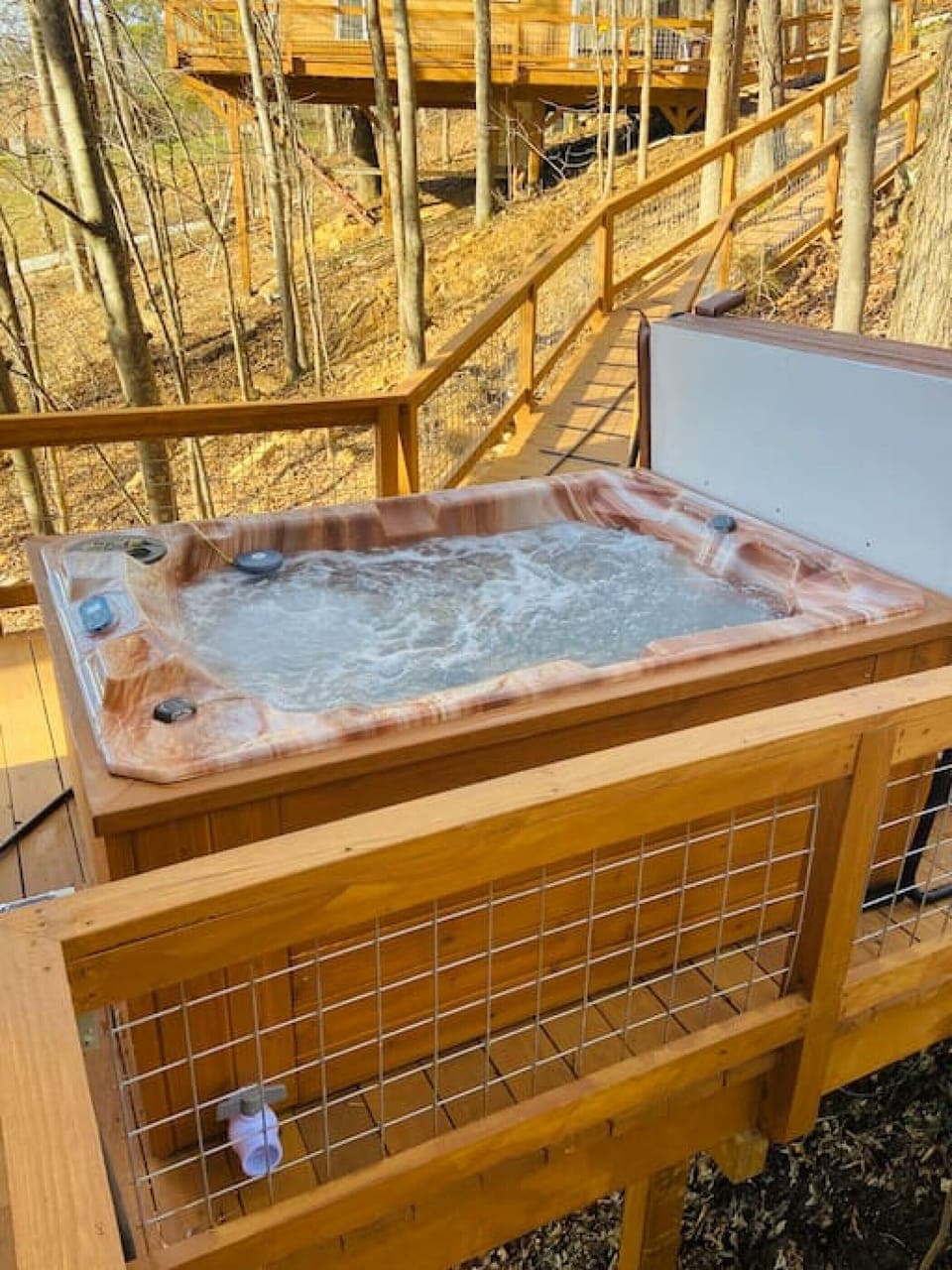 Outdoor spa tub