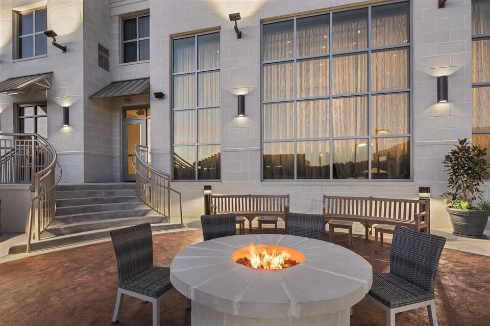 Experience the picturesque atmosphere at this amazing property.