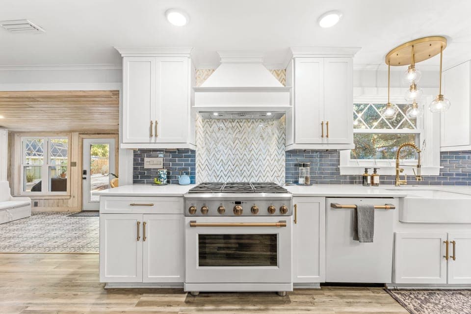 Kitchen/Range