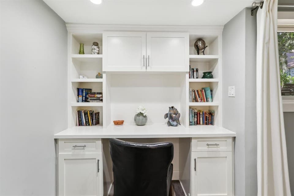 Office Space in Master Bedroom at 78 South Sea Pines