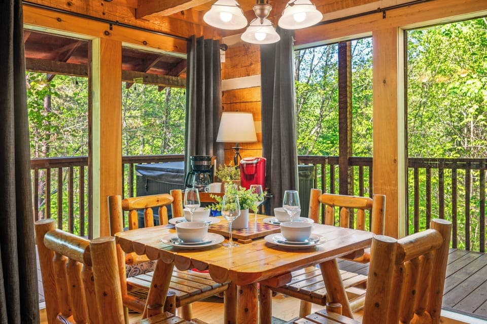 Dining with View of Nature
