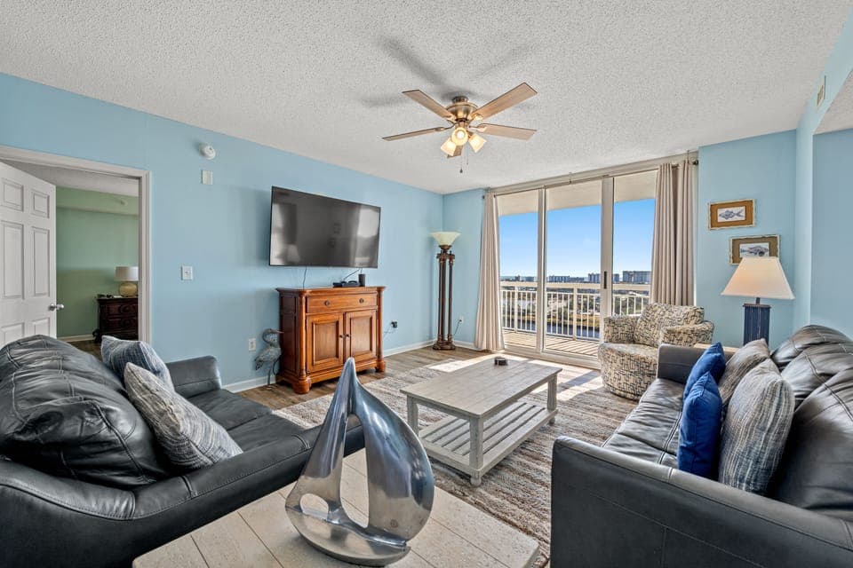 Spacious Living Room
