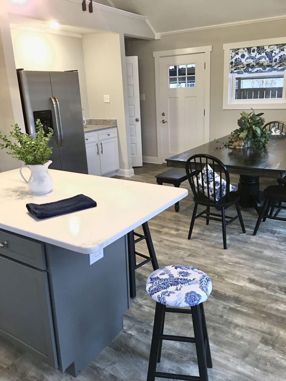 Dining/Kitchen
