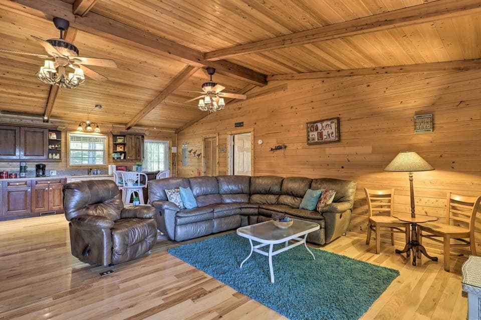 Living Room | Smart TV