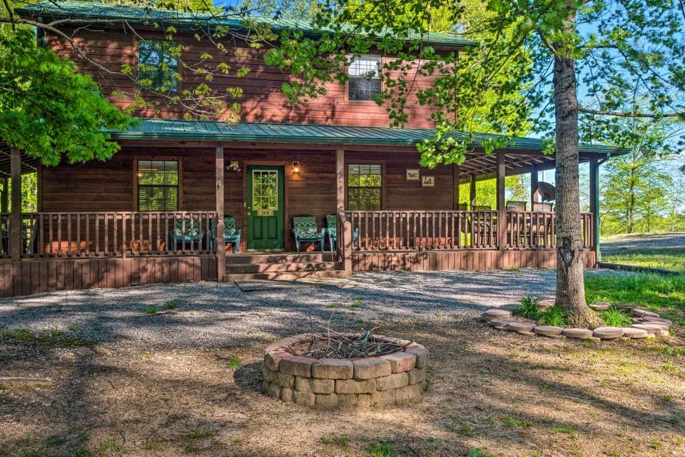 Byrdstown Vacation Rental Home | 4BR | 3BA | 2,100 Sq Ft | Stairs to Enter