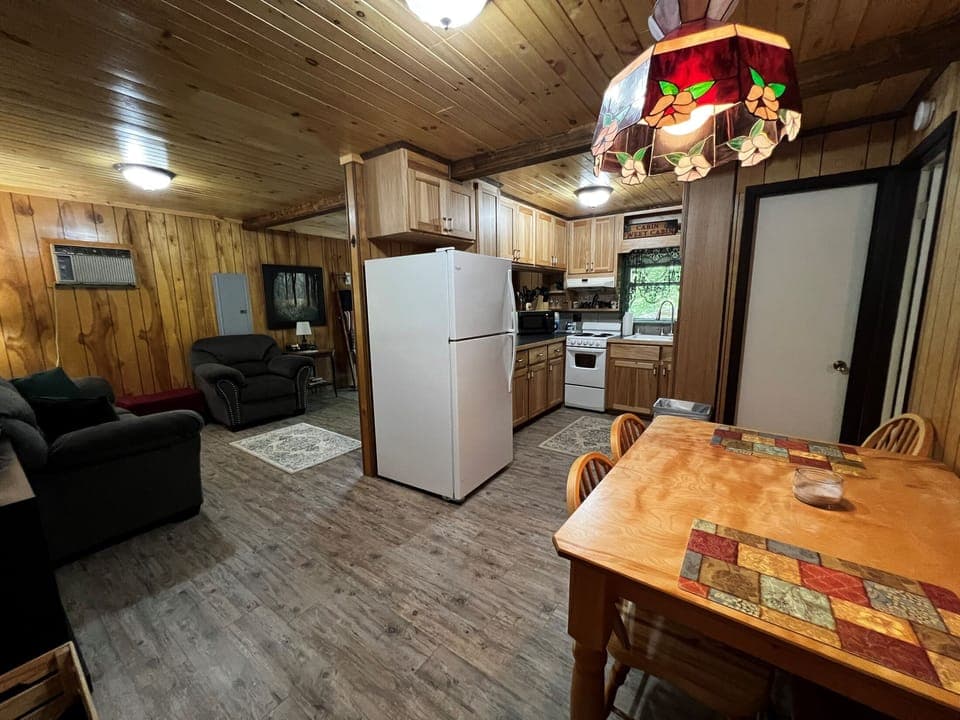 Dining Area - Dining table and kitchen