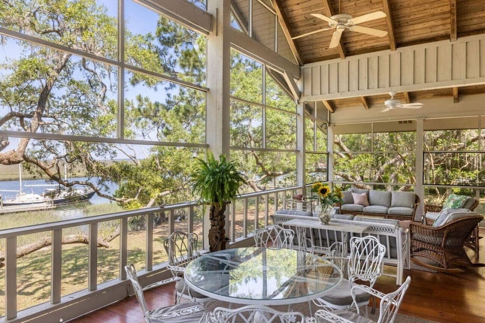 Outdoor Porch