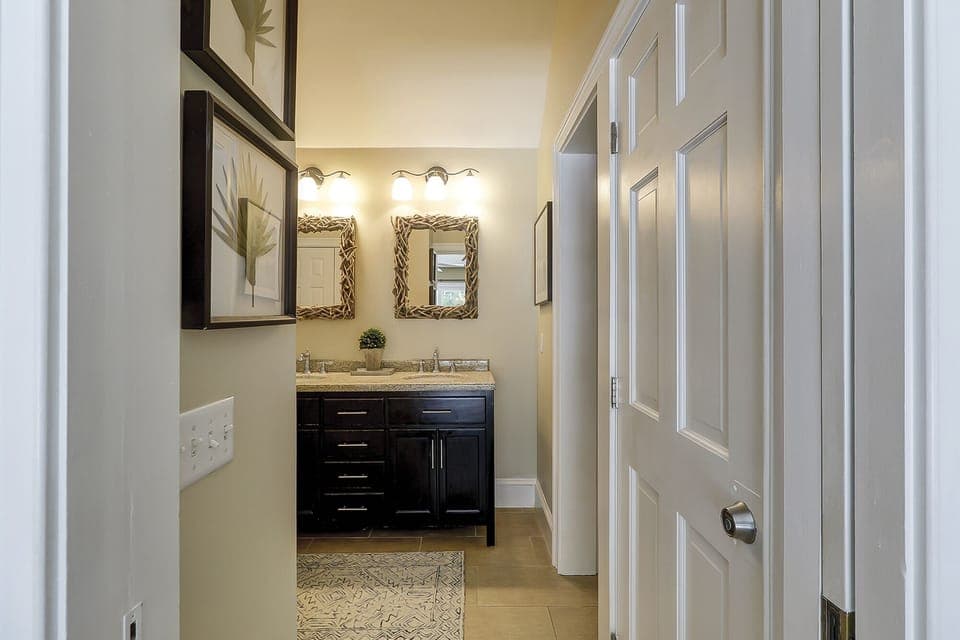 Main Bathroom
