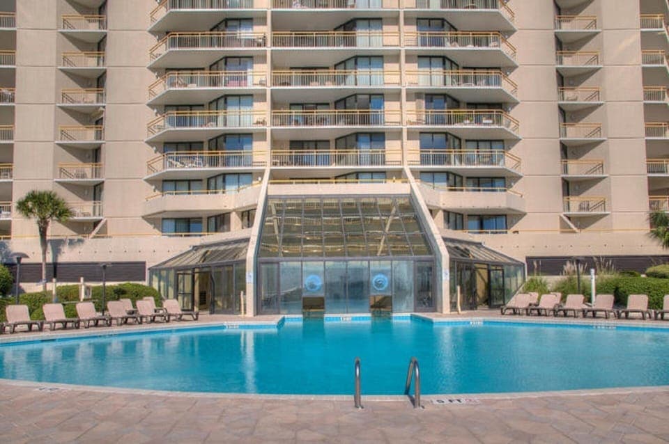 Check out the size of this sparkling oceanfront pool!