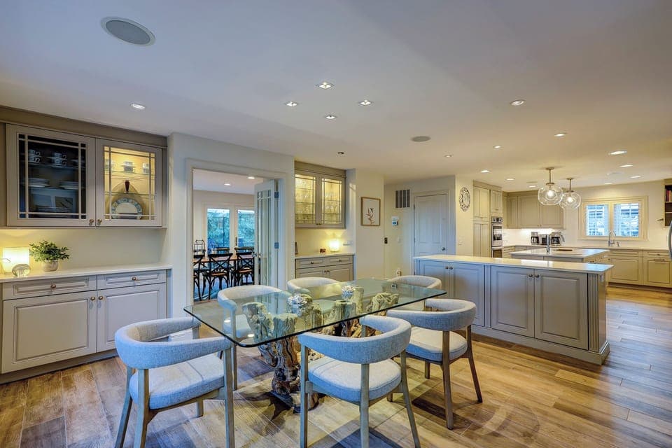 Breakfast table