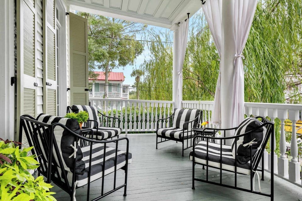 Second floor porch with seating fro your group