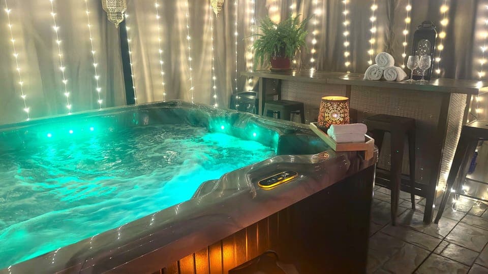 Hot tub