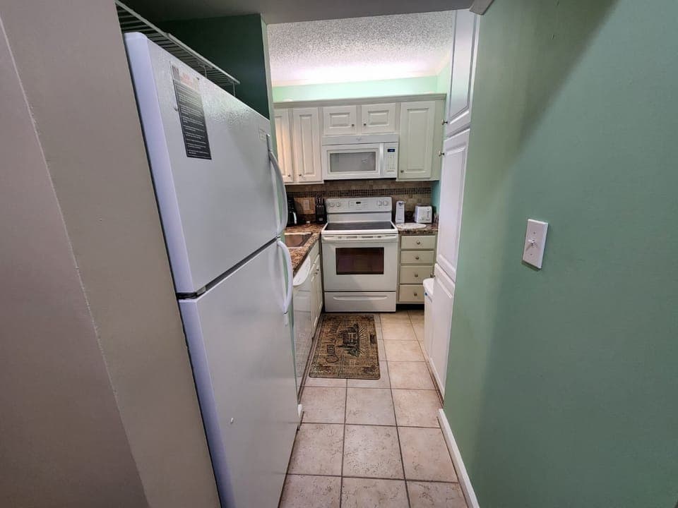 Kitchen (2)