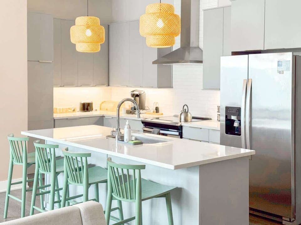 Cook like a pro in our fully-equipped chef's kitchen, featuring modern appliances and all the essentials you need.
