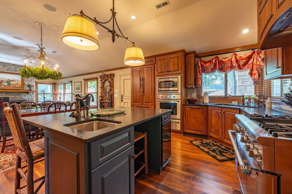 Main Floor Kitchen