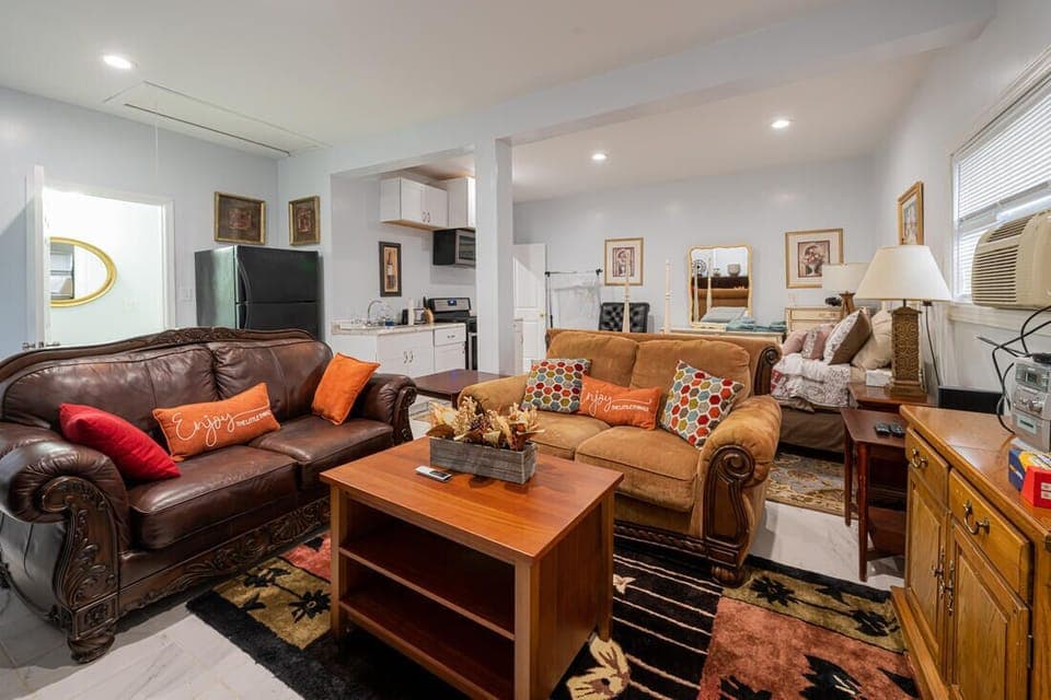 Another view of the studio apartment