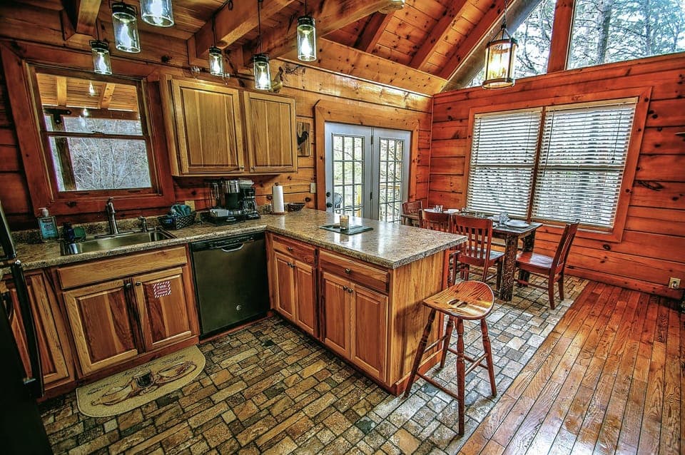 You will find coffee maker, keuring, toaster, everything here. 