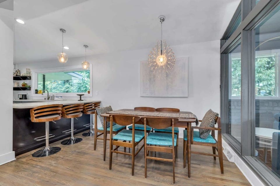 Dining Room - Includes bar-stool seating and additional counter space.
