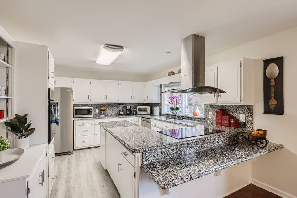 #1 Kitchen fully loaded-ground level