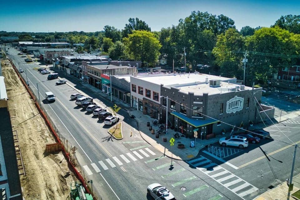 Explore the vibrant Broad Avenue Arts District, filled with colorful murals, unique galleries, and trendy cafes.