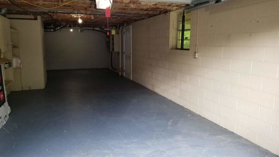 1 car garage