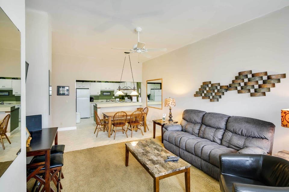 Crossville Vacation Rental | 2BR | 3BA | Single Story | 1,325 Sq Ft