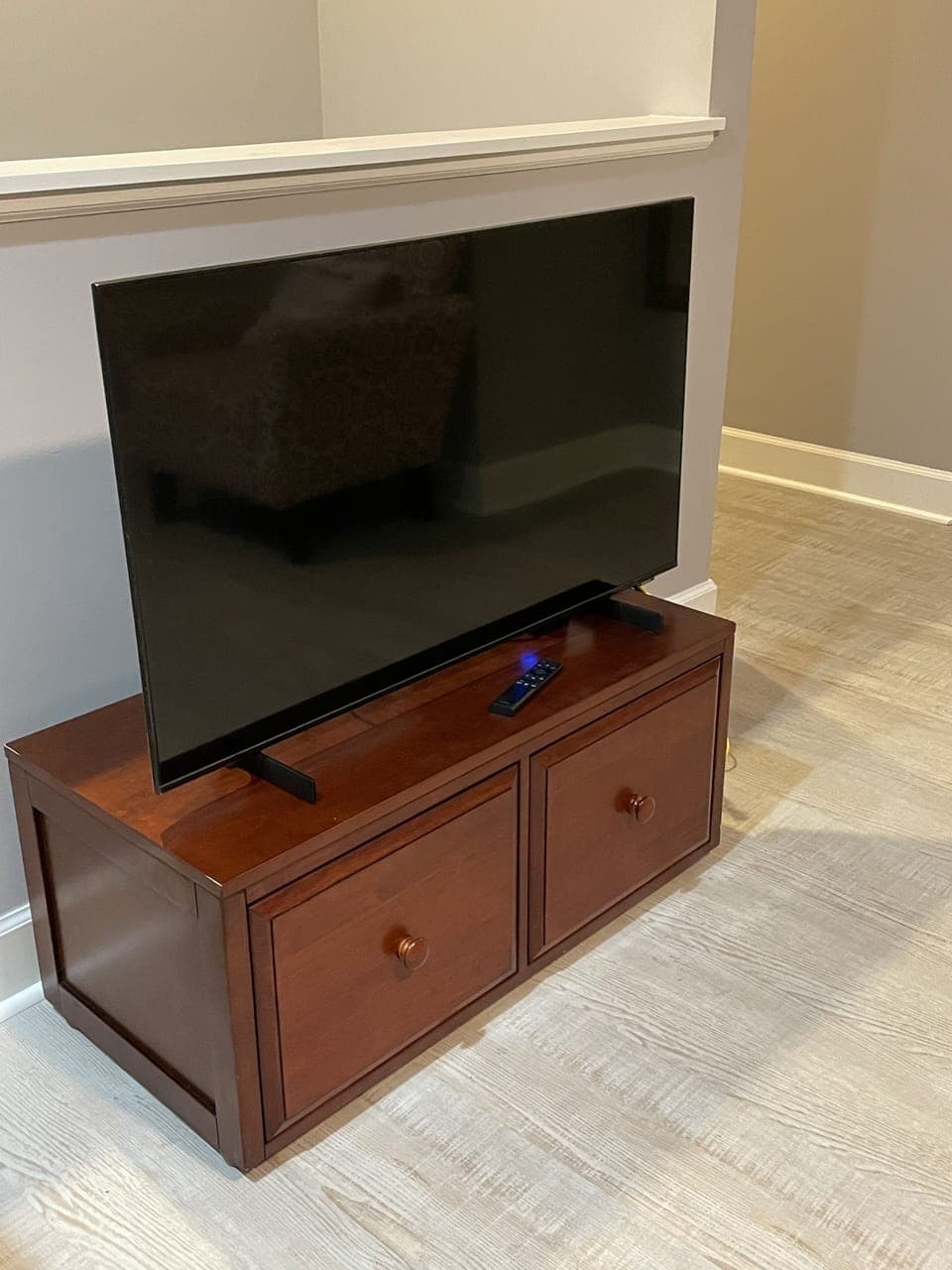 Loft area TV - Samsung streaming TV great for gaming or relaxing after the beach