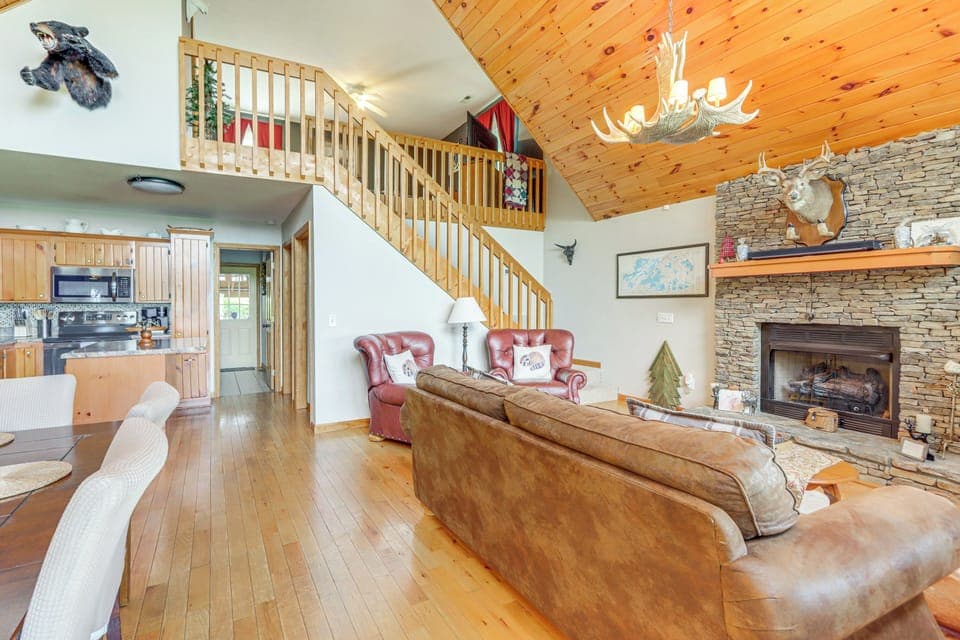 Living Room | Main Floor | Free WiFi | Central A/C
