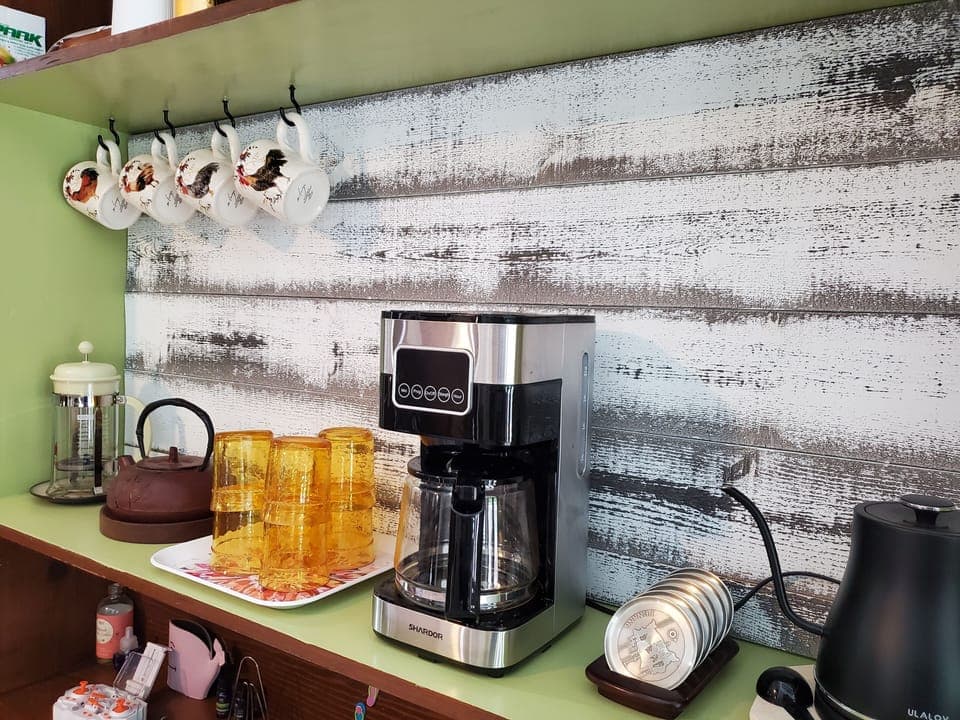 Coffee/tea bar